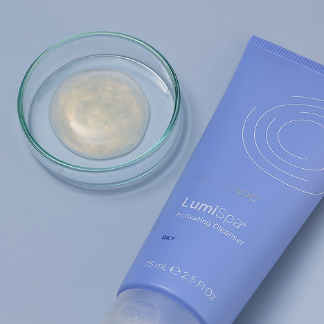 LumiSpa Activating Cleanser für fettige Haut mit Rabatt