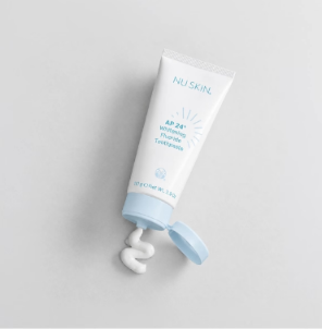 AP 24 Whitening Fluoride Toothpaste