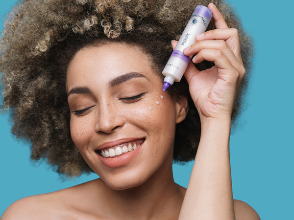 Frau mit Nutricential Pumps Bakuchiol