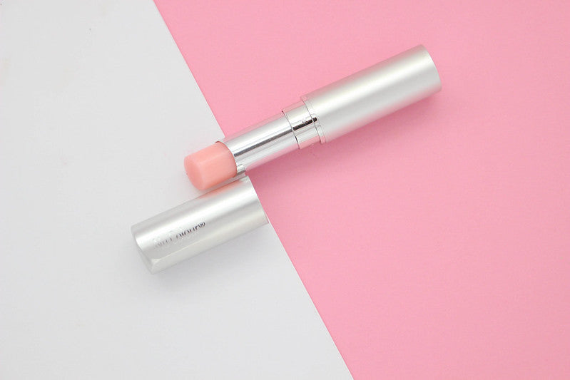 Nu Colour Lip Plumping Balm from Nu Skin visually plumps up the lips